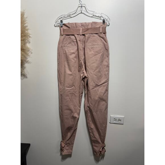 GUESS Women’s High Waist Belted Paperbag Pants Buckled Cuffs Size 2 in Dust Pink - Picture 3 of 11